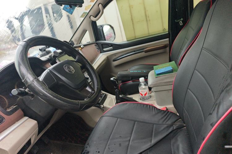 Used FORTHING Lingzhi 2020 M5L 2.0L Base Model 7 Seats Left Front Seat