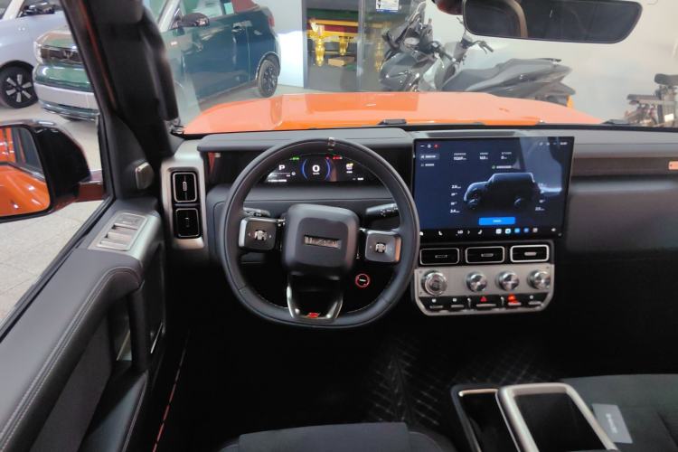 Used iCAR V23 2026 Model V23S 501 Four-Wheel Drive Peak Performance Edition Center Console