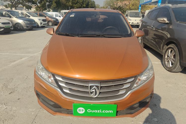 Used Baojun 310 2016 1.2L manual Comfort trim level

