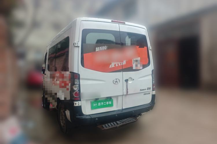 Used JAC Sunray 2017 2.0T Short-Wheelbase Mid-Roof StarTourer Light Commercial Van