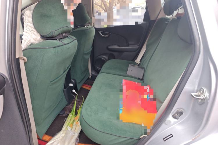 Used Honda Fit 2011 1.3L automatic comfort version
