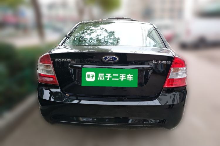 Used Ford Focus 2009 Sedan 1.8L Automatic Fashion Edition