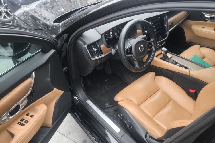 Used Volvo S90 2016 T6 AWD Zhiya Edition
