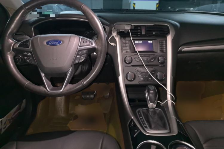 Used Ford Mondeo 2013 1.5L GTDi180 Fashion Edition Center Console