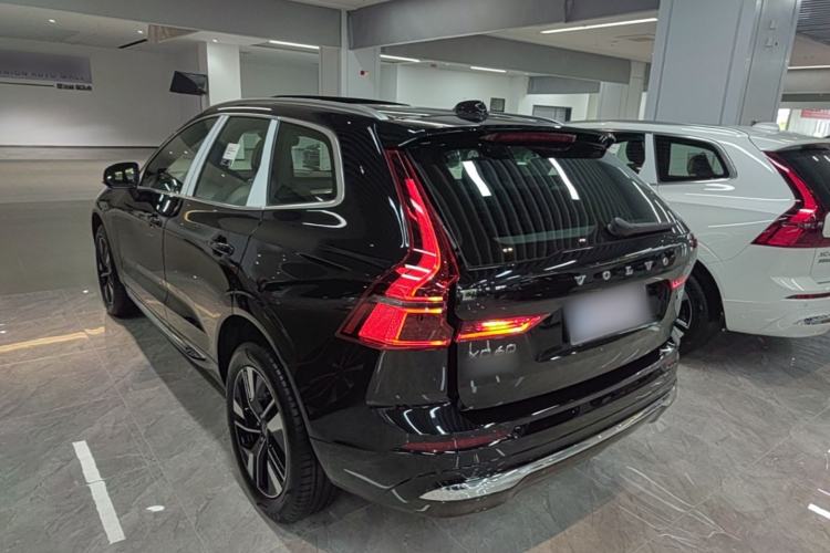 Used Volvo XC60 2026 B5 4x4 Smart Luxury Edition