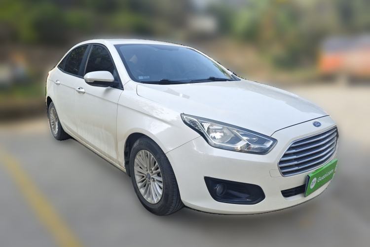 Used Ford Escort 2015 1.5L Manual Comfort Model
