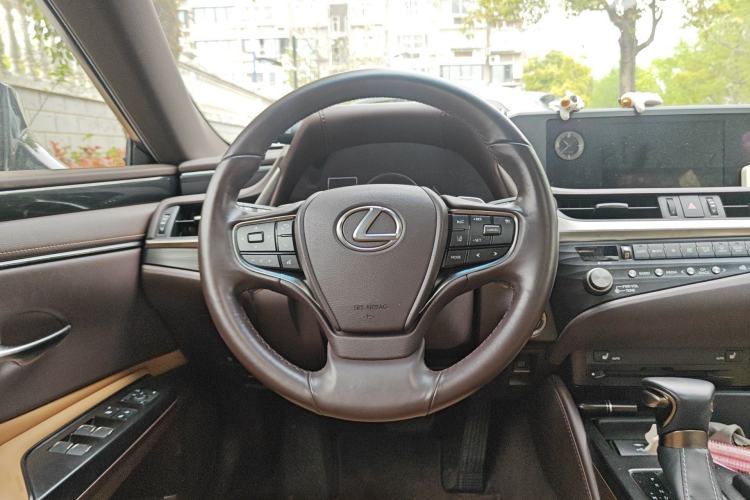 Used Lexus ES 2020 200 Excellence Edition Steering Wheel