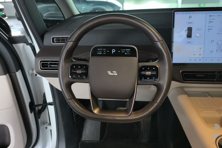 Used Li Auto MEGA 2024 Ultra Model Steering Wheel