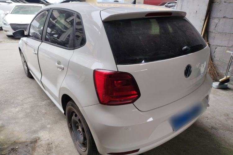 Used Volkswagen Polo 2016 1.6L Automatic Comfort Model
