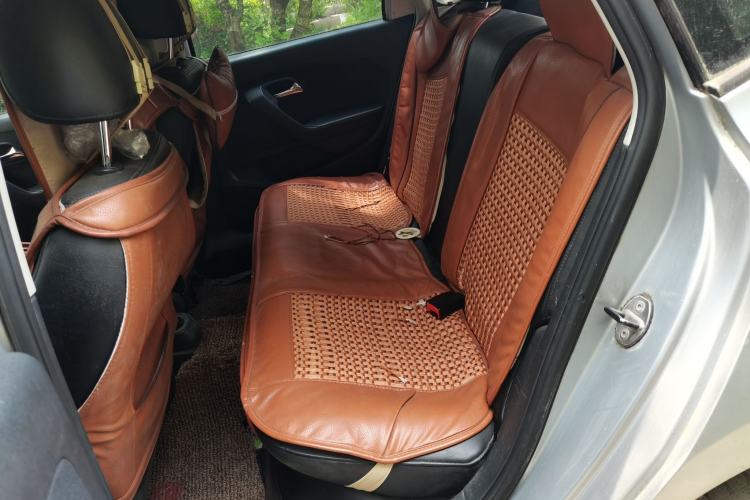 Used Volkswagen Polo 2011 1.6L Automatic ZhiShang Version
