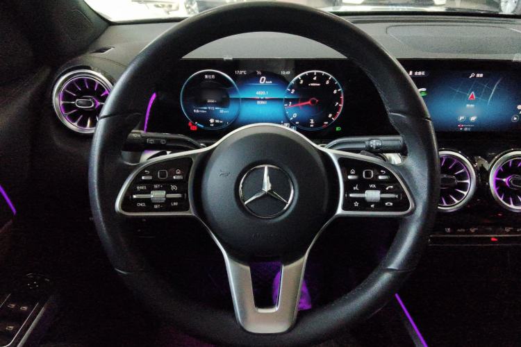 Used Mercedes-Benz GLB 2021 GLB 200 Dynamic Edition Steering Wheel