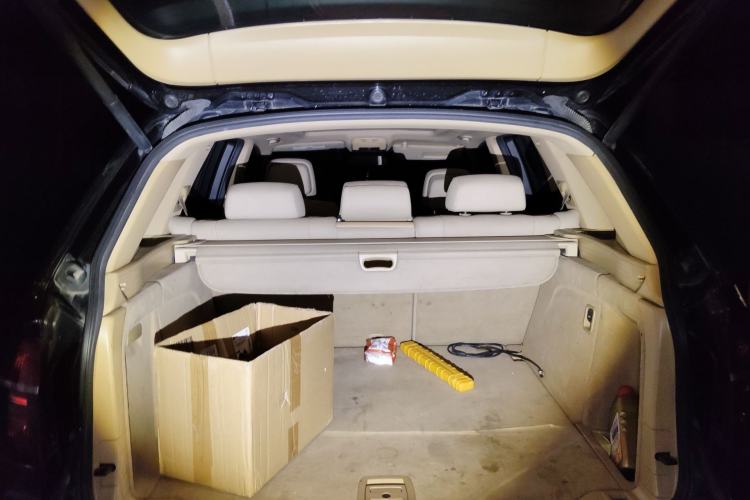 Used BMW X5 2011 xDrive35i Leading Model Trunk