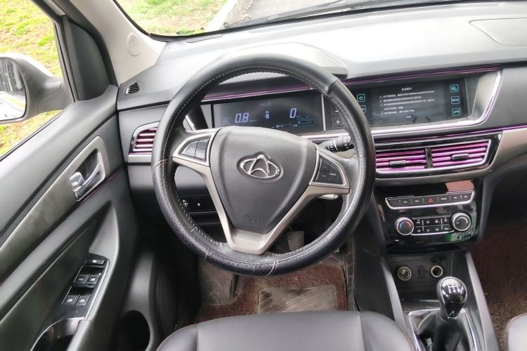 Used CHANGAN KAICHENG Oushang A600 2016 1.5L Manual Luxury 7-Seater Steering Wheel