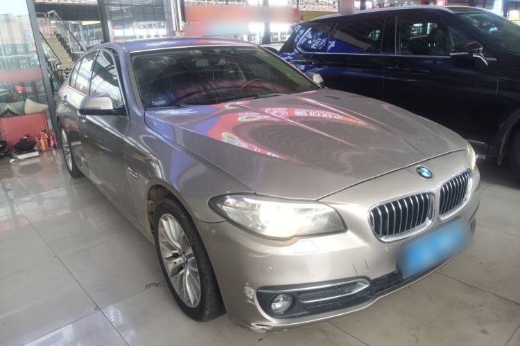 Used BMW 5 Series 2014 525Li Luxury Design Package Front Right 45 Deg