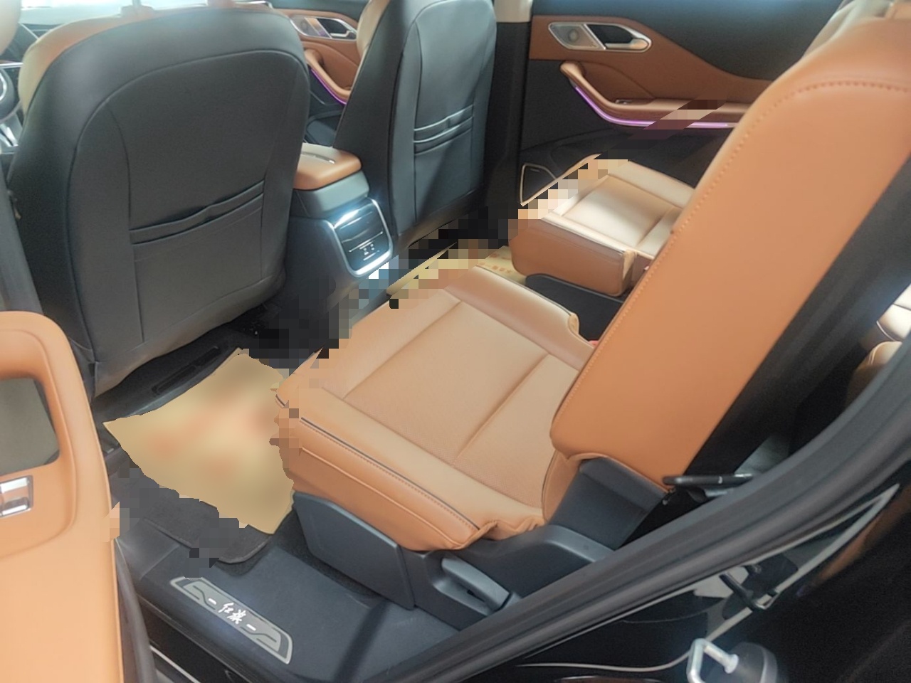 Hongqi HS7 PHEV 2025 Model 2.0T PHEV Four-Wheel Drive 2 Million Units Commemorative Edition 6-Seater — снимка 20