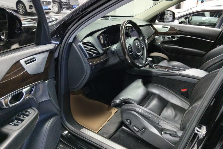 Used Volvo XC90 2015 T6 Prestige 7-Seater Driver Seat