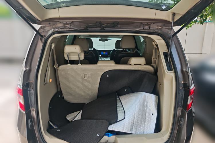 Used Buick GL8 2011 3.0L GT Luxury Business Haoya Edition Trunk