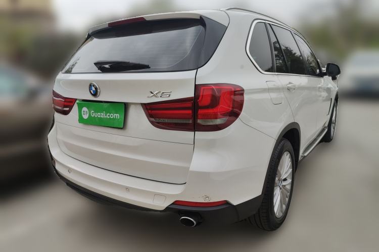 Used BMW X5 2014 xDrive35i Leading Model Rear Right 45 Deg