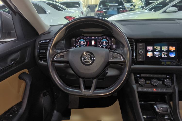 Used Skoda Kodiaq GT 2019 TSI330 Two-Wheel-Drive Luxury Edition China VI Standard Steering Wheel