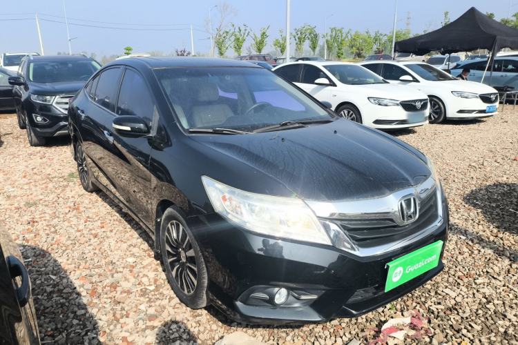 Used Honda Crider 2015 1.8L automatic luxury edition Front Right 45 Deg