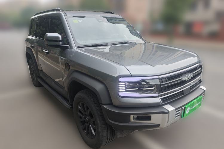 Used Formula Leopard 5 2023 Navigator Edition
