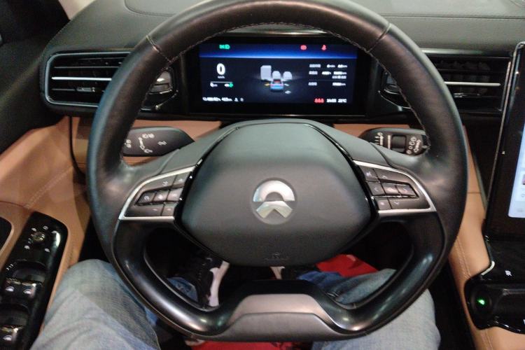 Used Nio ES8 2018 355 km Base Version 7-Seater Edition