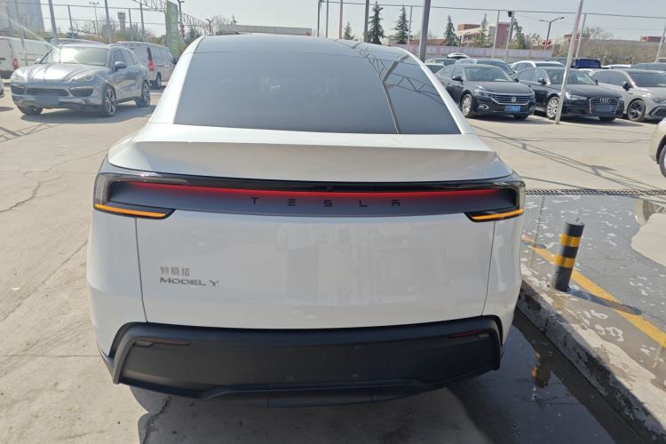 Used Tesla Model Y 2025 Rear-Wheel Drive First Edition