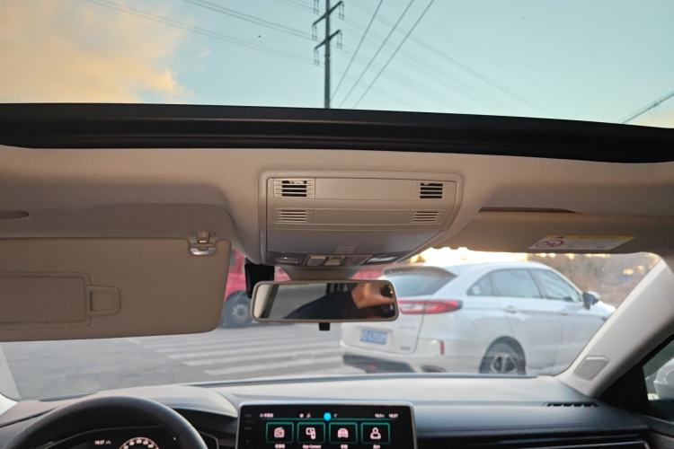 Used Volkswagen Sagitar 2025 300TSI DSG Excellence Edition Headliner