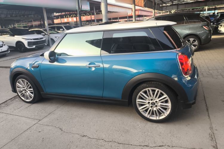 Used MINI MINI 2022 1.5T COOPER Classic Edition
