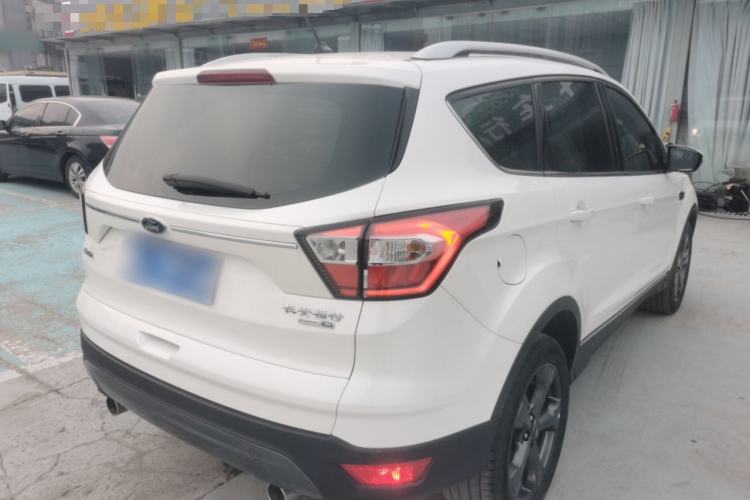 Used Ford Kuga 2019 EcoBoost 180 Two-Wheel-Drive Titanium Plus Model China VI Standard
