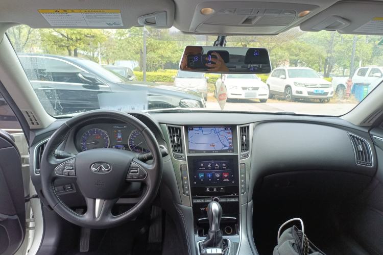 Used Infiniti Q50L 2015 2.0T Enjoyment Edition
