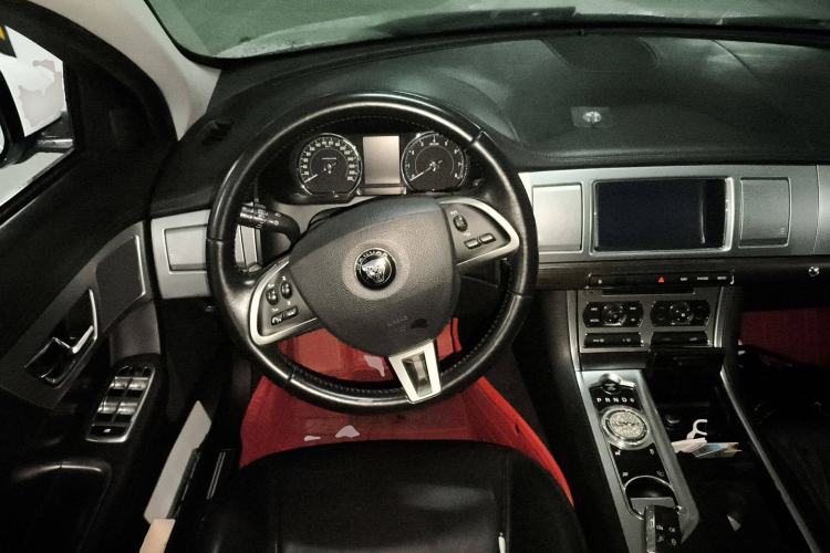 Used Jaguar XF 2014 XF 3.0 SC Elegance Edition Steering Wheel