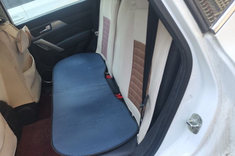 Used Haval H2 2017 Red-Label 1.5T Manual Two-Wheel Drive Luxury Model
