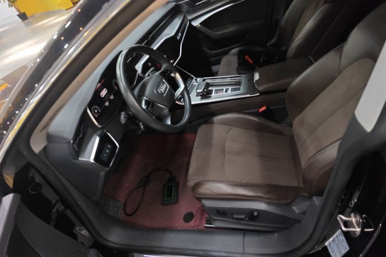 Used Audi A7L 2024 45TFSI S-line Dream-Building Edition Flow Crystal Package
