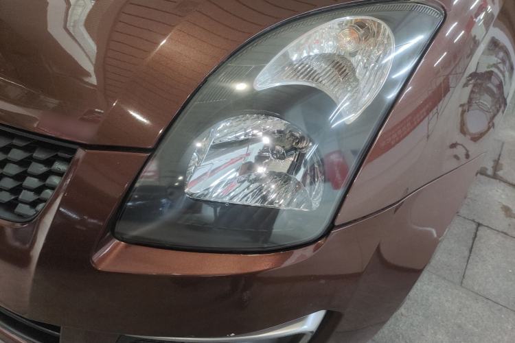 Used Suzuki Swift 2013 1.5L Automatic Standard Edition
