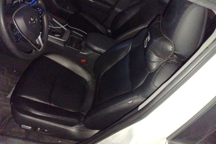 Used Toyota RAV4 2020 2.0L CVT Two-Wheel Drive Fashion Edition