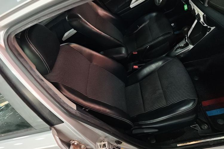 Used Toyota YARiS L Zhi Xuan 2015 1.5G Automatic Xuan Dong Sunroof Special Edition