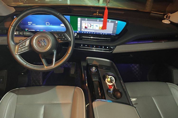 Used Buick E5 2023 Zhenxiang Standard Range Edition Center Console