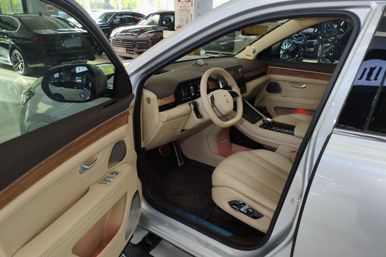 Used Hima AITO M7 2024 1.5T Rear-Drive Plus Version 5 Seats