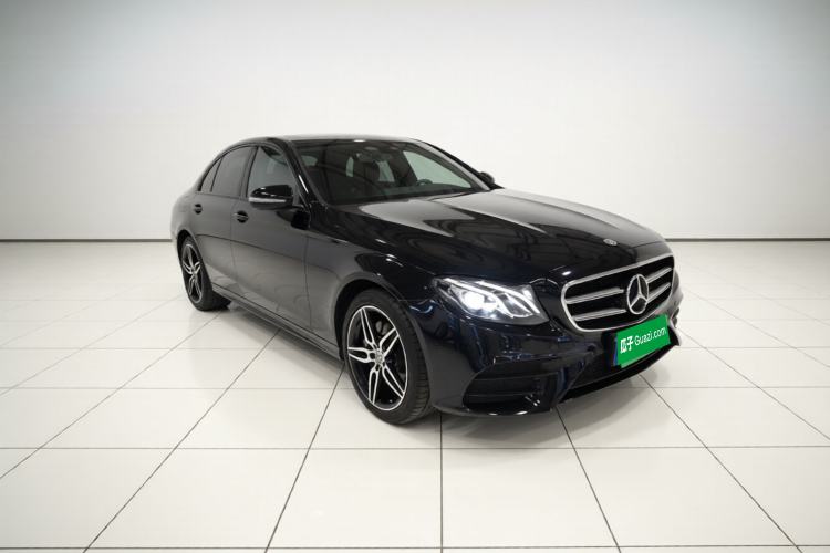 Used Mercedes-Benz E-Class 2017 E 300 Sport Edition Front Right 45 Deg