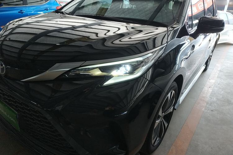 Used Toyota Granvia 2023 2.5L Hybrid Prestige PLUS Edition Left Front Headlight