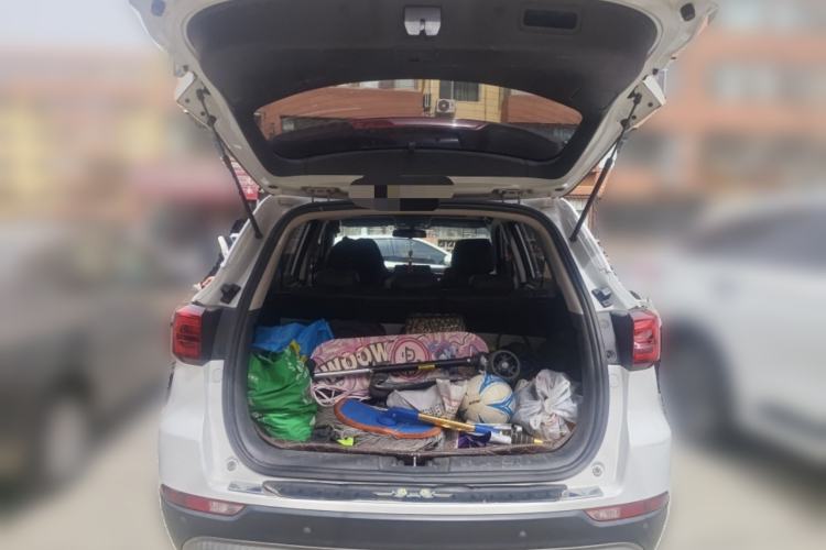 Used CHANGAN CS75 2018 280T Automatic Smart Edition China V-standard Trunk