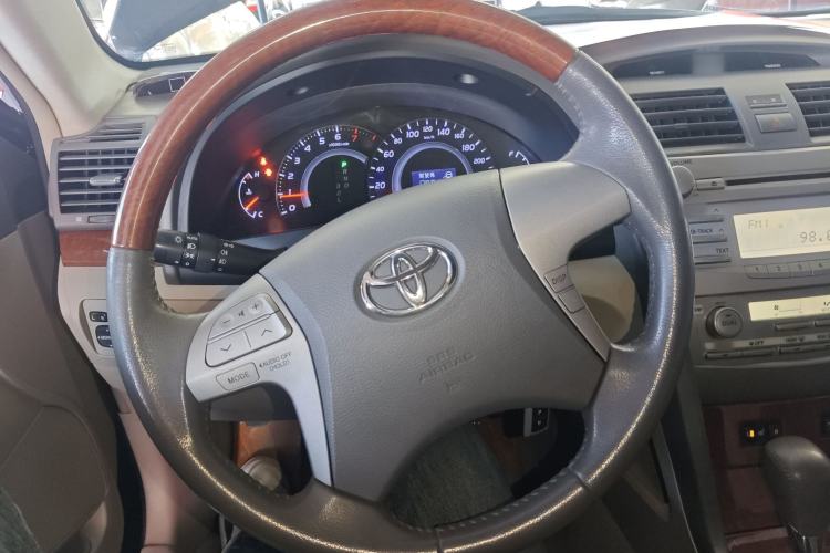 Used Toyota Camry 2013 200G Classic Luxury Edition
