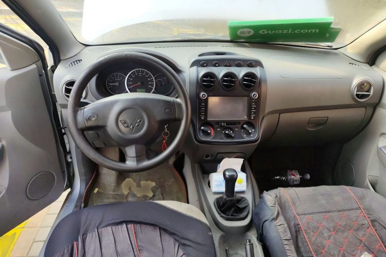 Used Wuling Hongguang 2014 1.5L Base Version