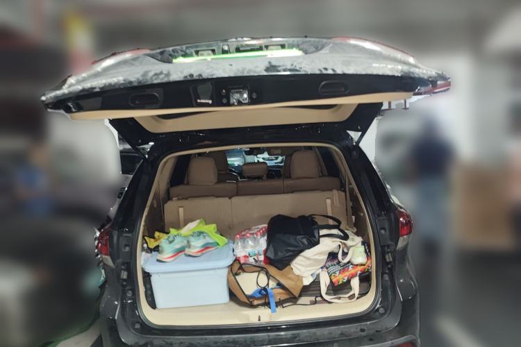 Used Toyota Highlander 2018 2.0T Four-Wheel Drive Luxury Version 7 Seats China VI Standard
