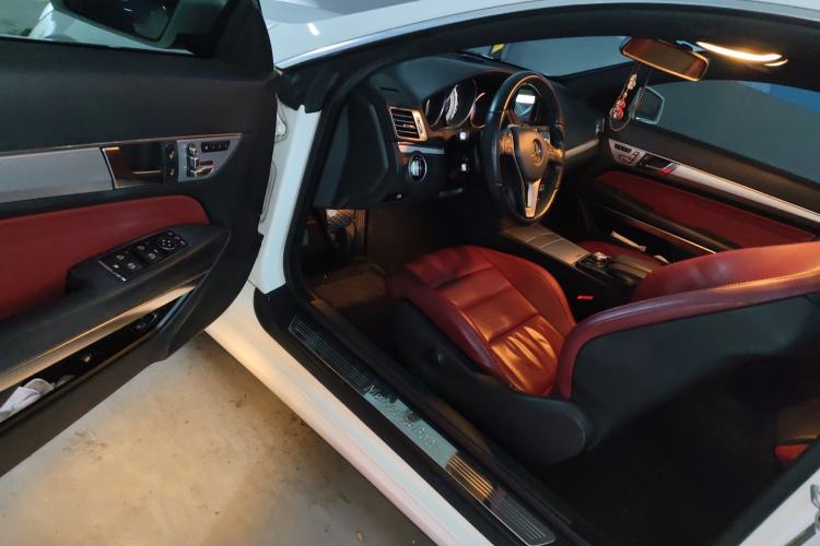 Used Mercedes-Benz E-Class 2014 E 200 Coupe Driver Seat