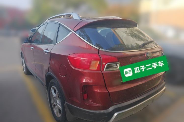 Used Bestune X80 2013 2.0L automatic luxury version
