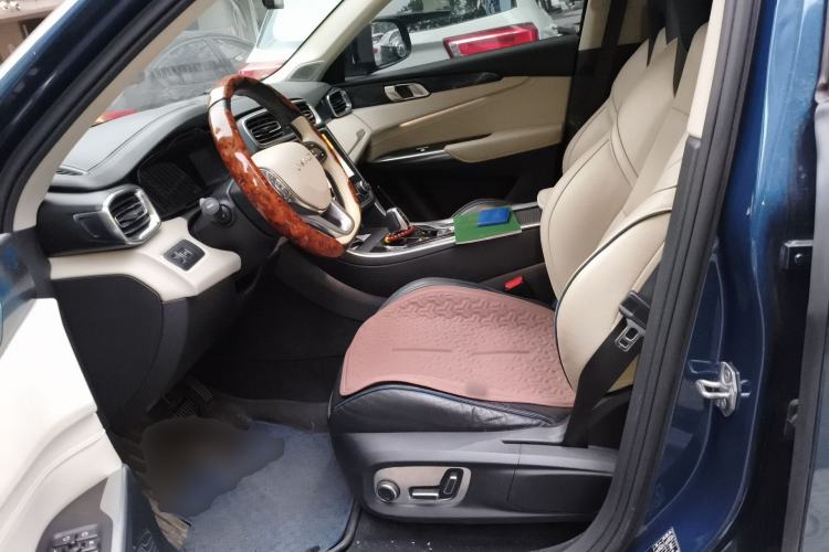 Used Lynk & Co 01 2017 2.0T Two-Wheel Drive Zhaopu Version Left Front Seat