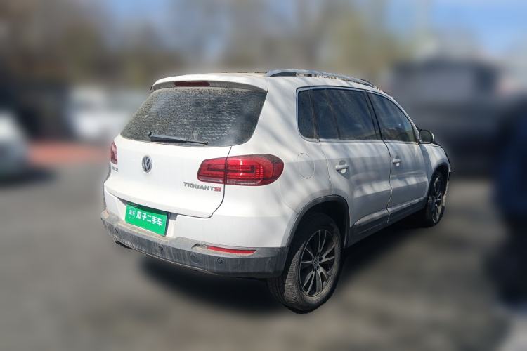 Used Volkswagen Tiguan 2015 1.8TSI Automatic Two-Wheel Drive Luxury Model Rear Right 45 Deg