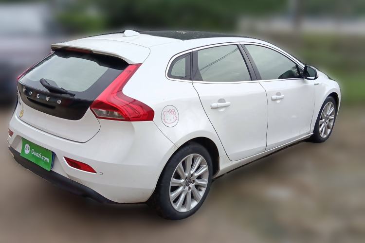 Used Volvo V40 2013 2.0T Zhiya Edition
